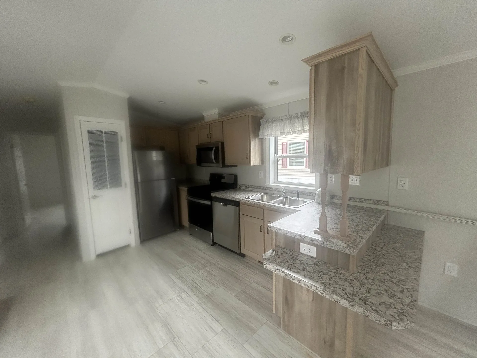 1 Wolf Lane Somersworth NH 03878