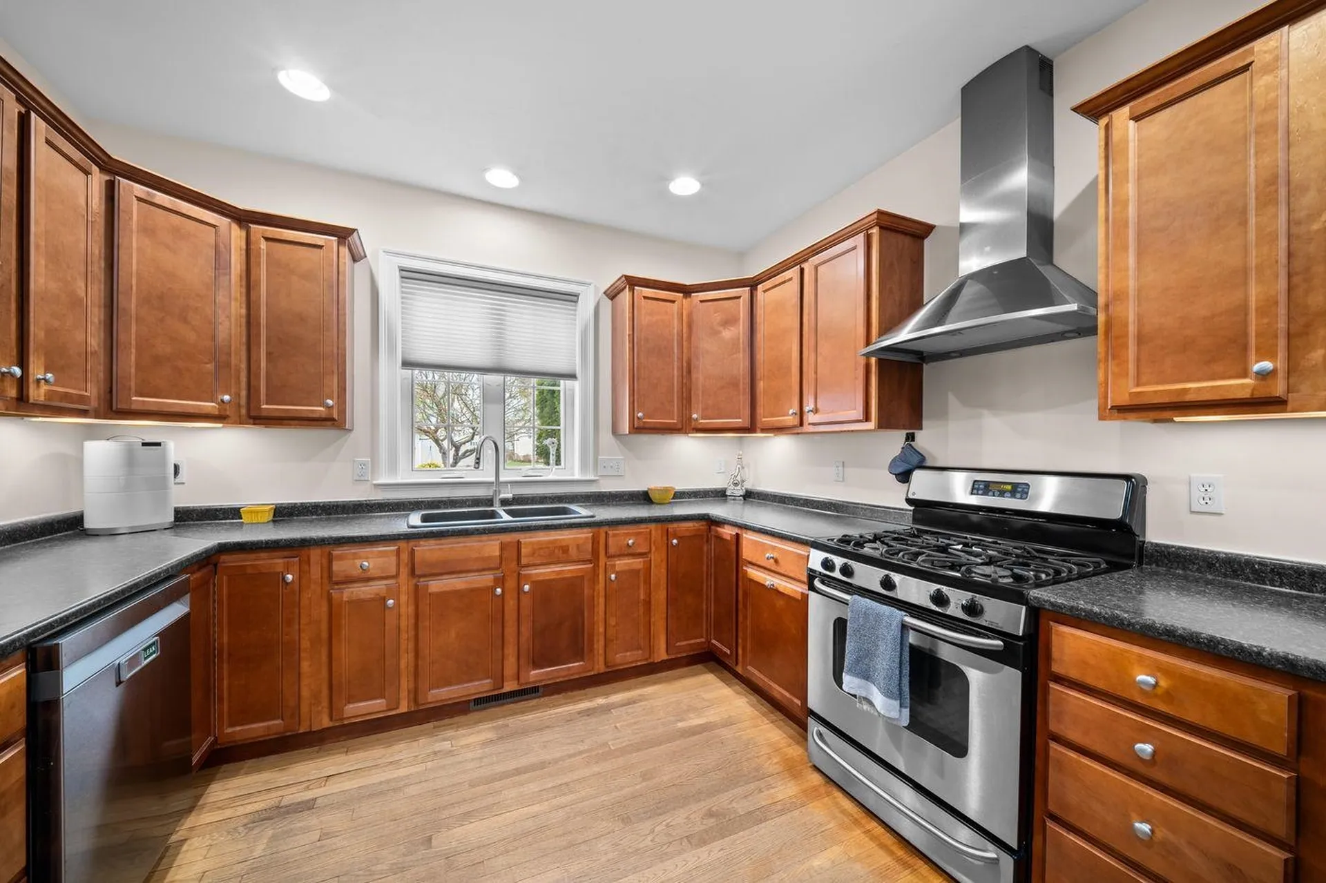 38 Tansy Avenue Stratham NH 03885