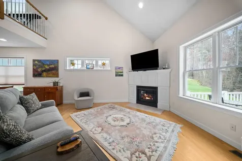 38 Tansy Avenue Stratham NH 03885