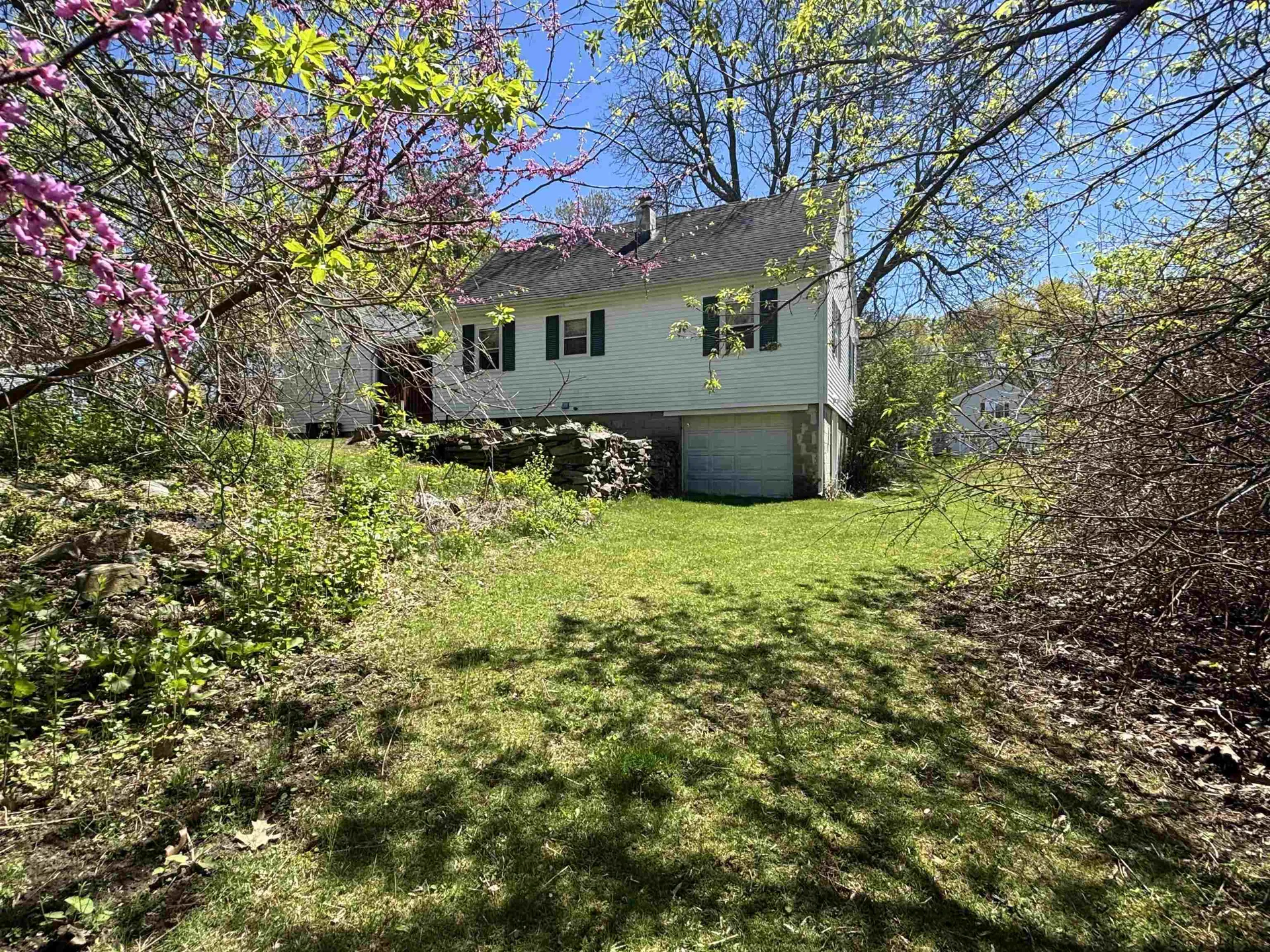 23 Jericho Road Pelham NH 03076-3613