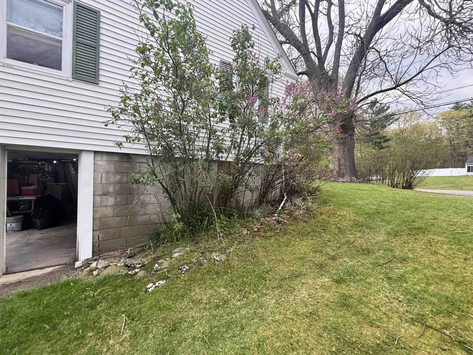 23 Jericho Road Pelham NH 03076-3613