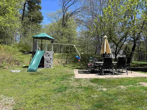 23 Jericho Road Pelham NH 03076-3613