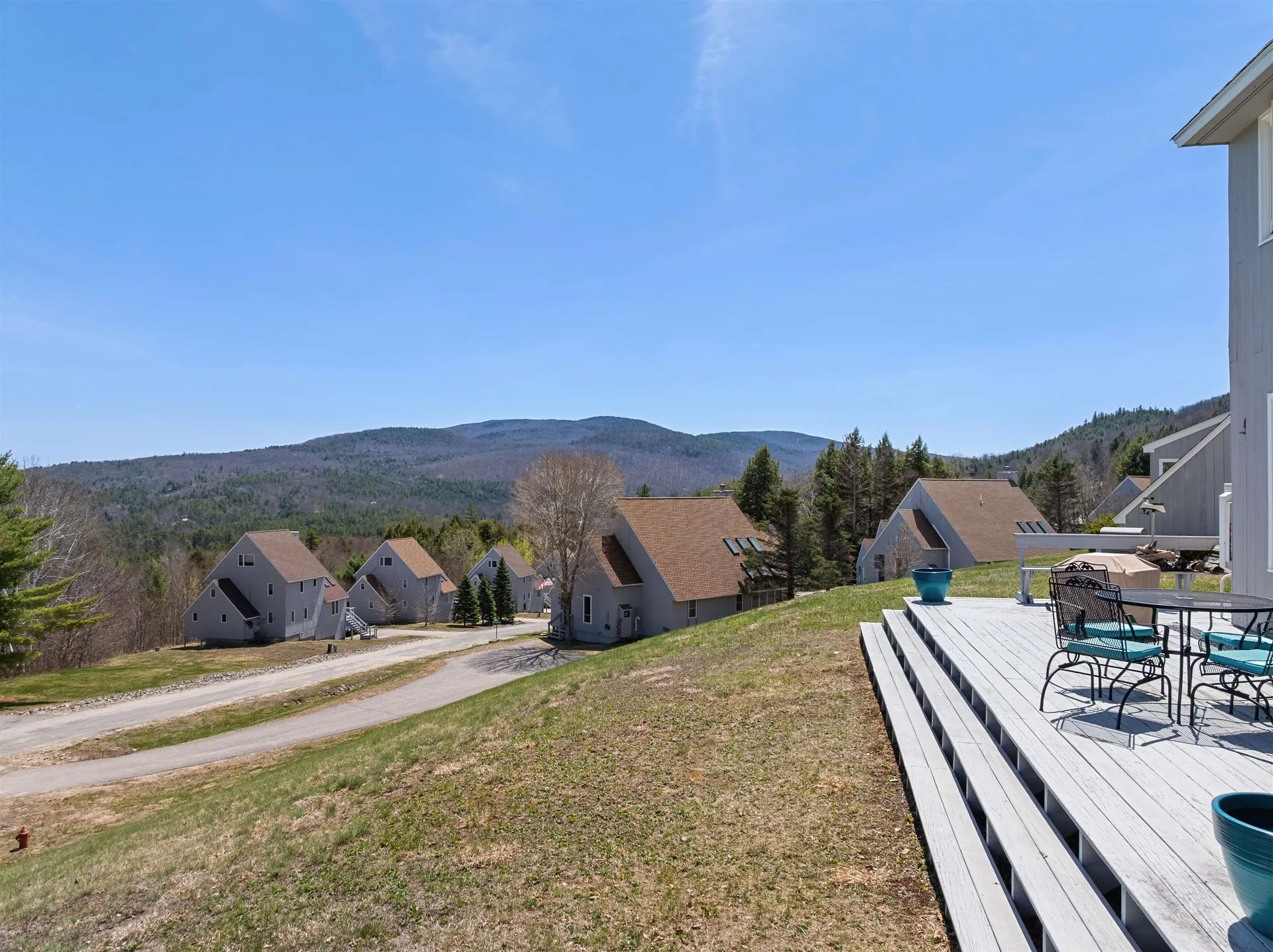 11 Rocky Point Road Plymouth NH 03264