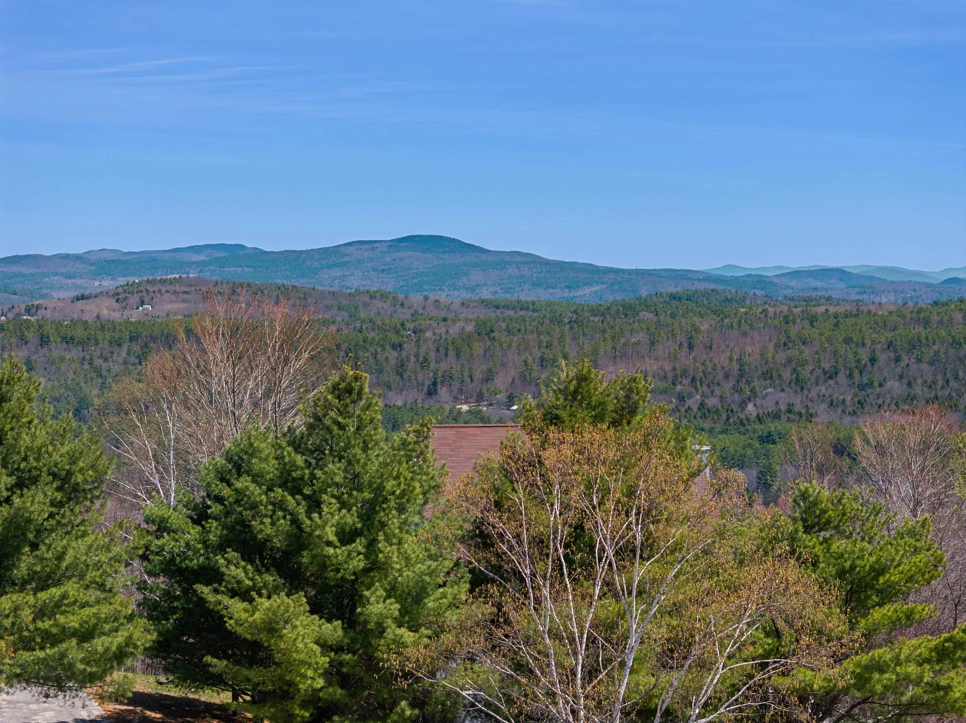 11 Rocky Point Road Plymouth NH 03264
