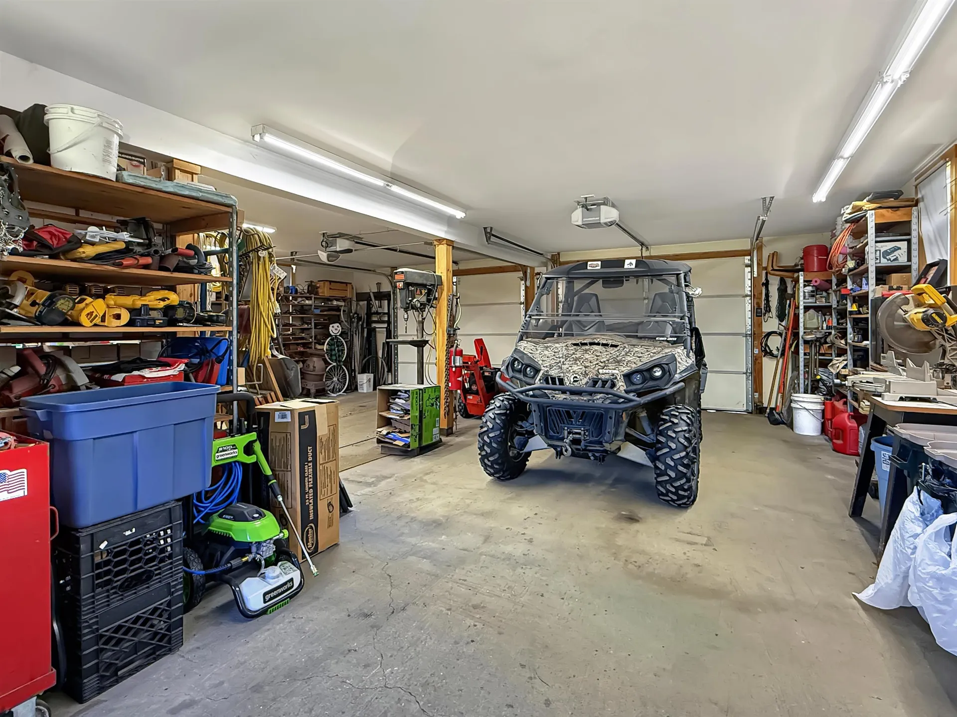 61 Old Country Lane Pittsburg NH 03592