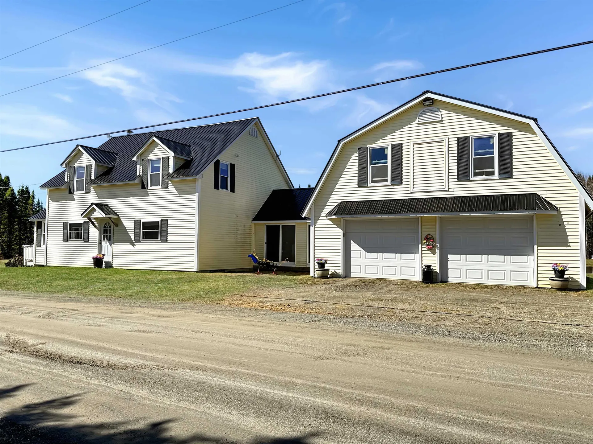 61 Old Country Lane Pittsburg NH 03592