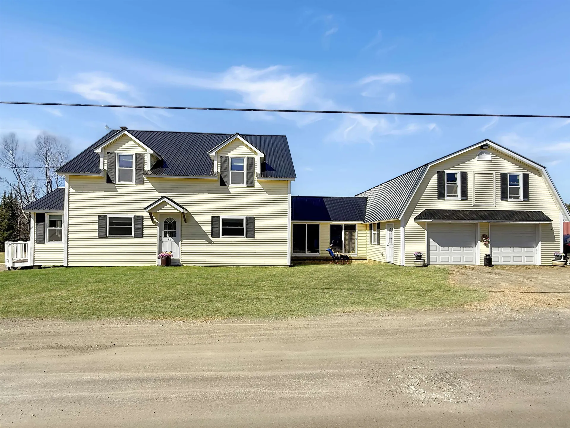 61 Old Country Lane Pittsburg NH 03592