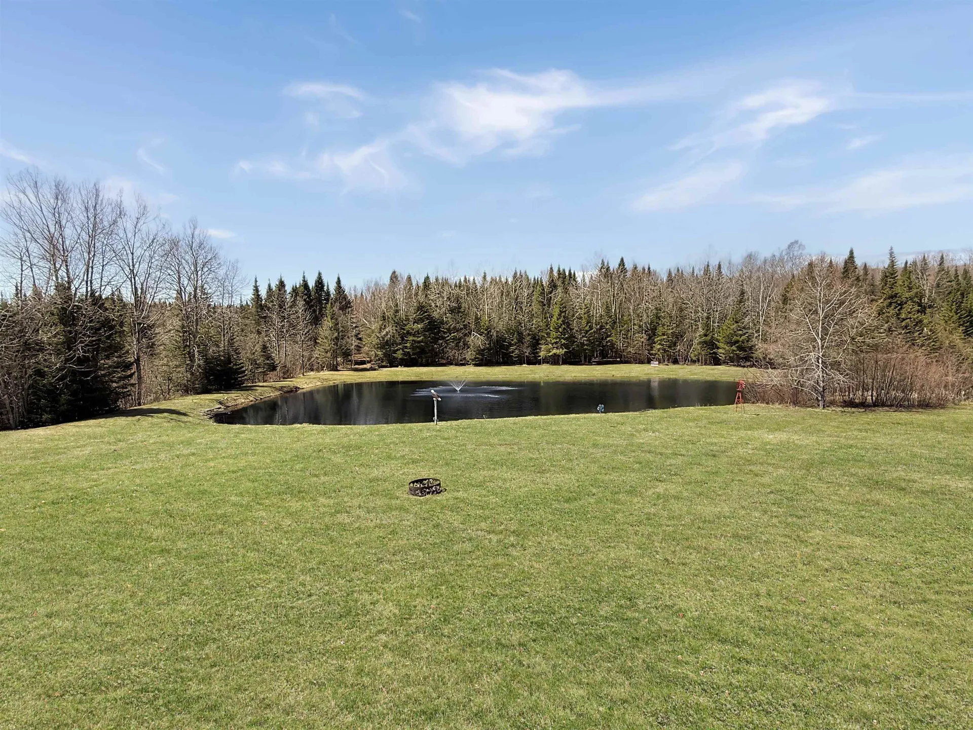 61 Old Country Lane Pittsburg NH 03592