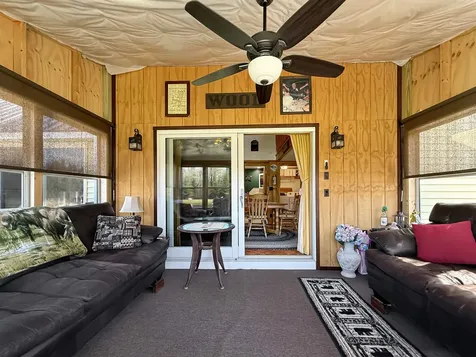 61 Old Country Lane Pittsburg NH 03592