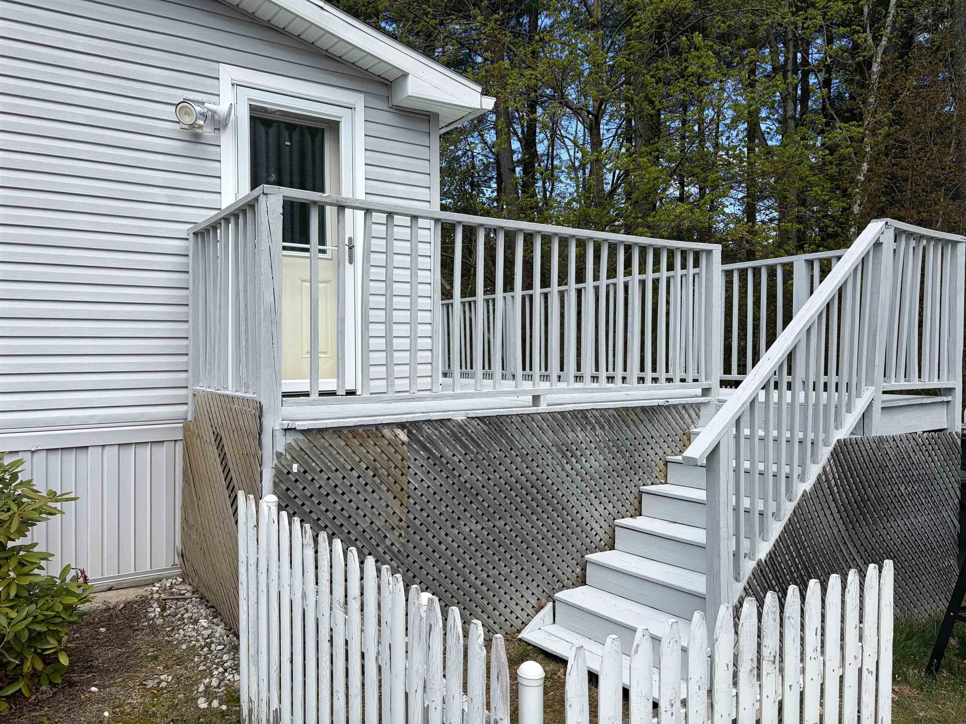 10 Eric Avenue Nashua NH 03062