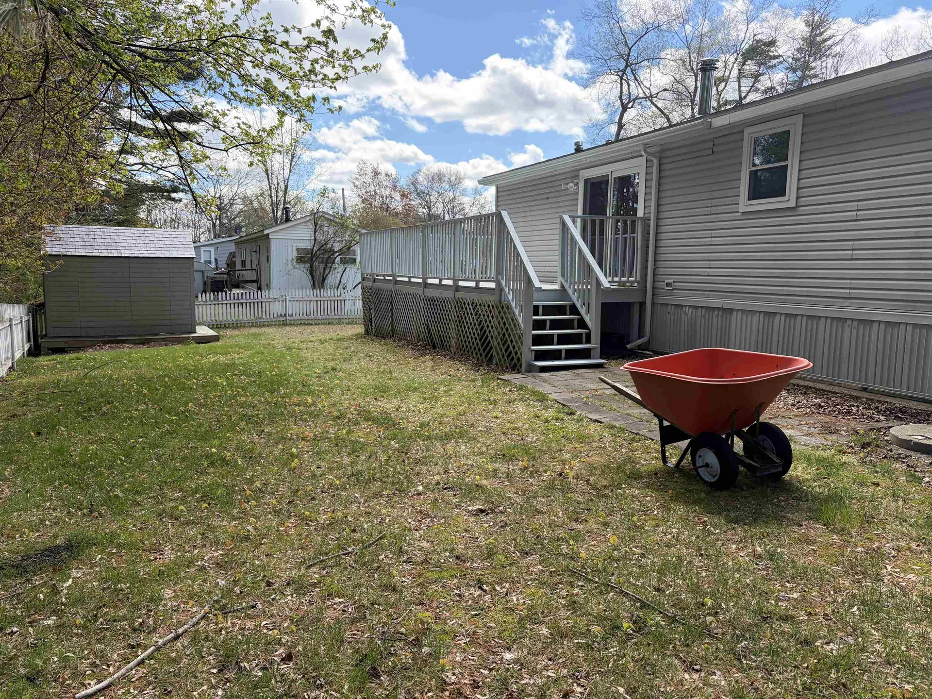 10 Eric Avenue Nashua NH 03062