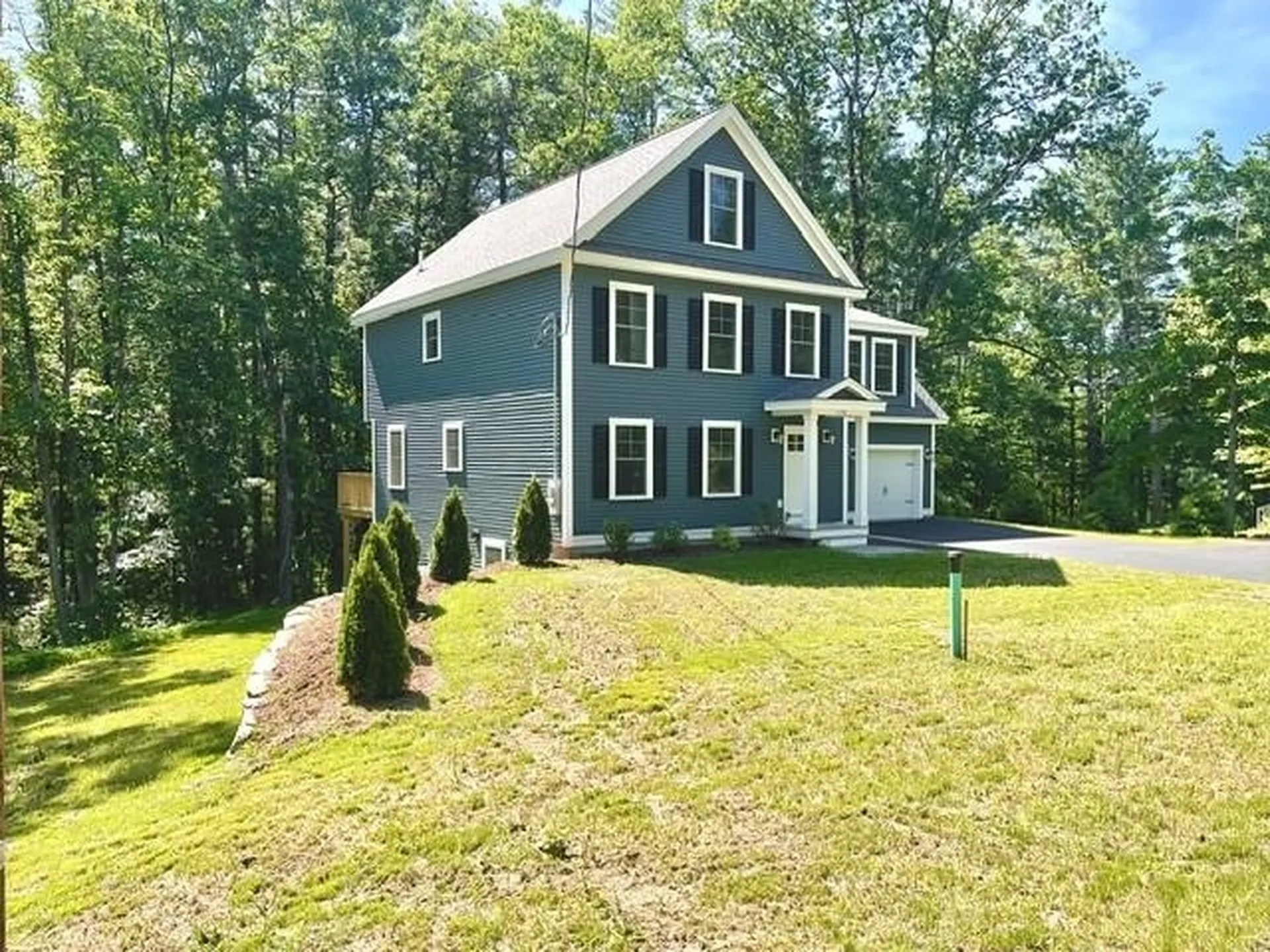1152 Bridge Street Pelham NH 03076