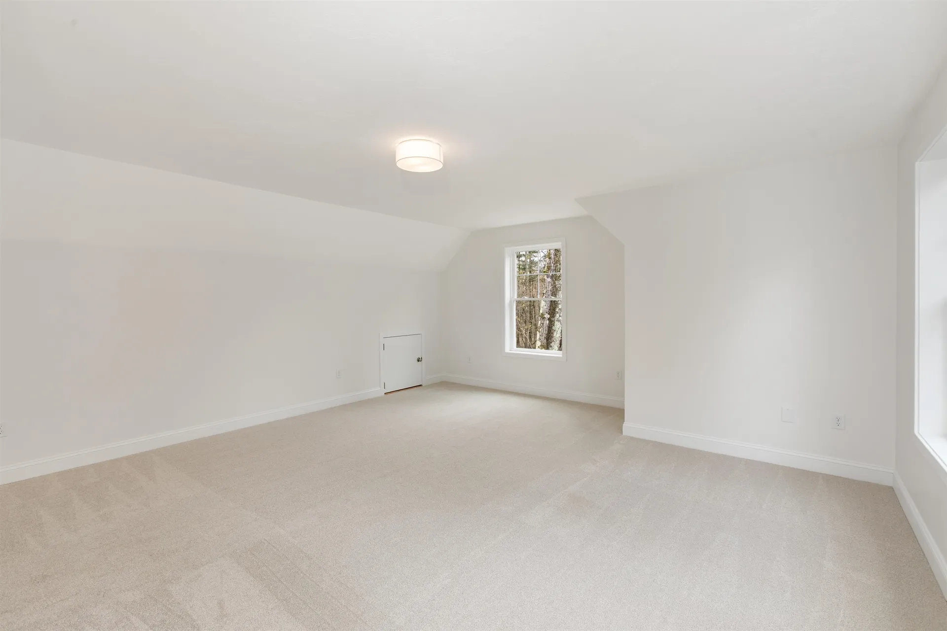 1152 Bridge Street Pelham NH 03076