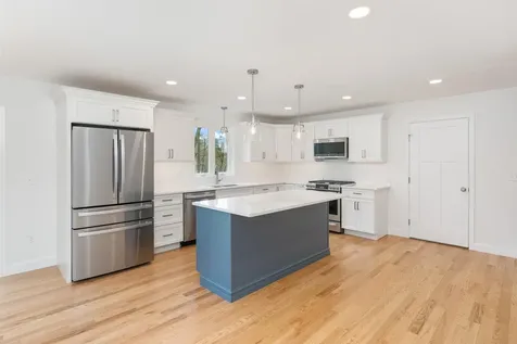 1152 Bridge Street Pelham NH 03076