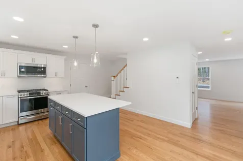 1152 Bridge Street Pelham NH 03076