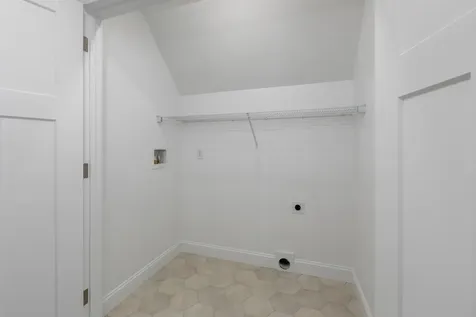 1152 Bridge Street Pelham NH 03076
