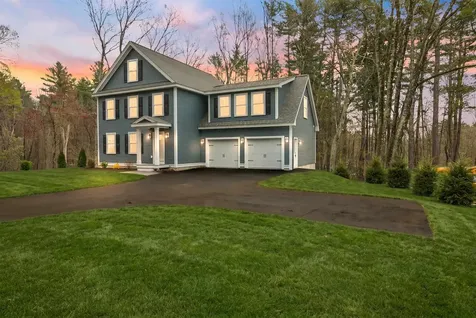 1152 Bridge Street Pelham NH 03076