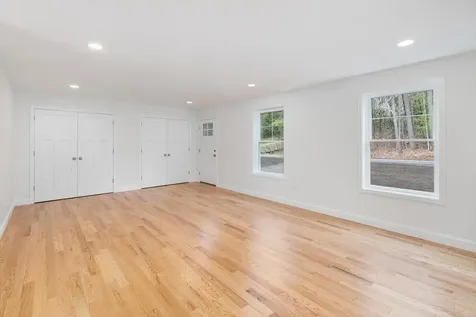 1152 Bridge Street Pelham NH 03076