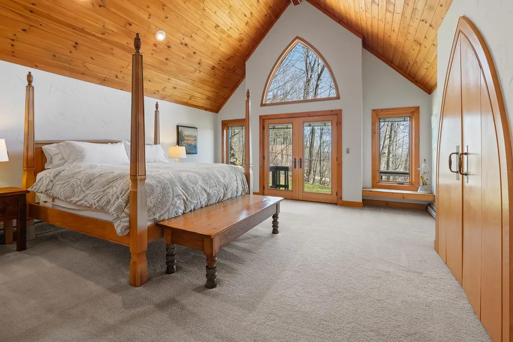 82 North Brookwood Road Stratton VT 05155