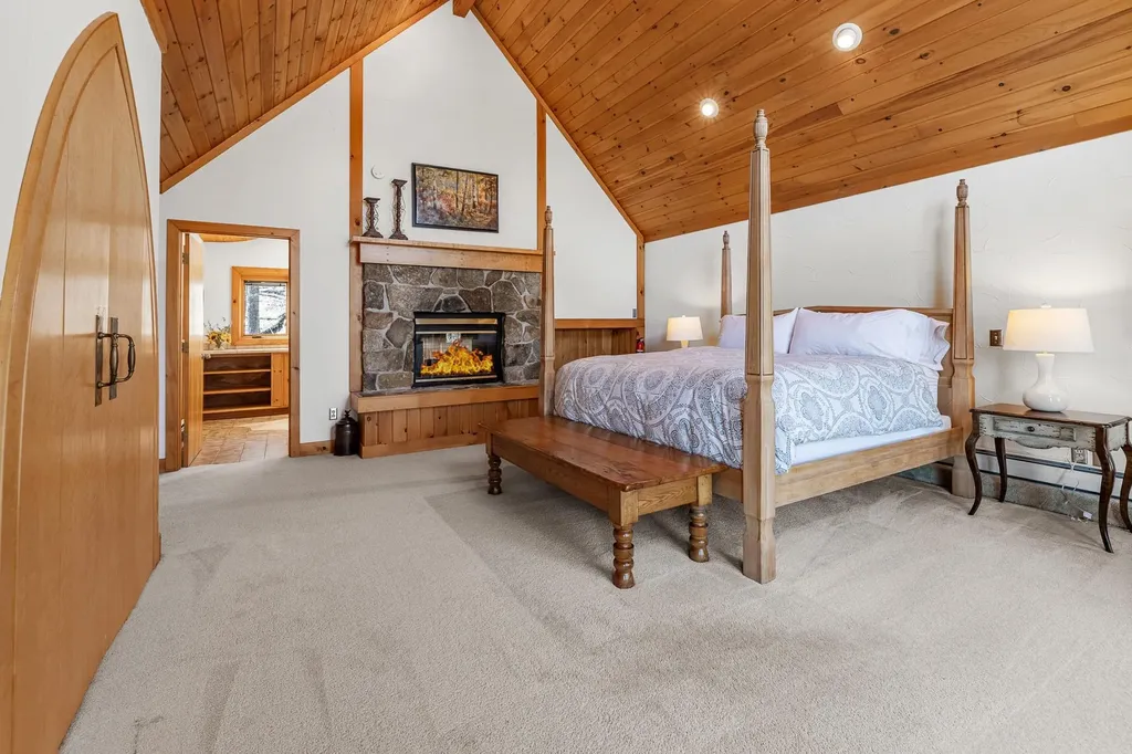 82 North Brookwood Road Stratton VT 05155