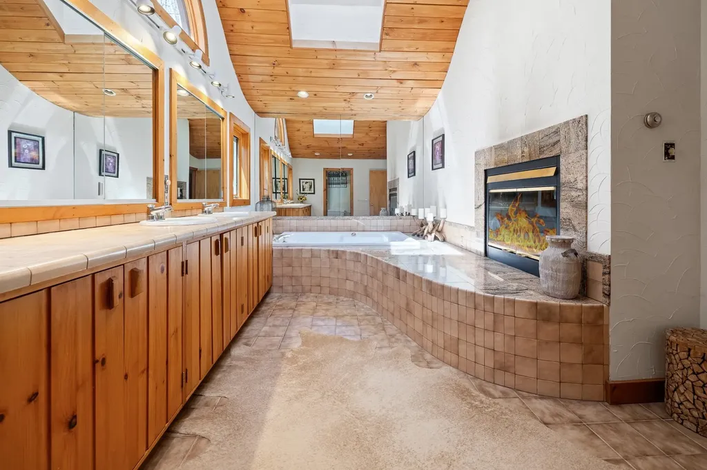 82 North Brookwood Road Stratton VT 05155