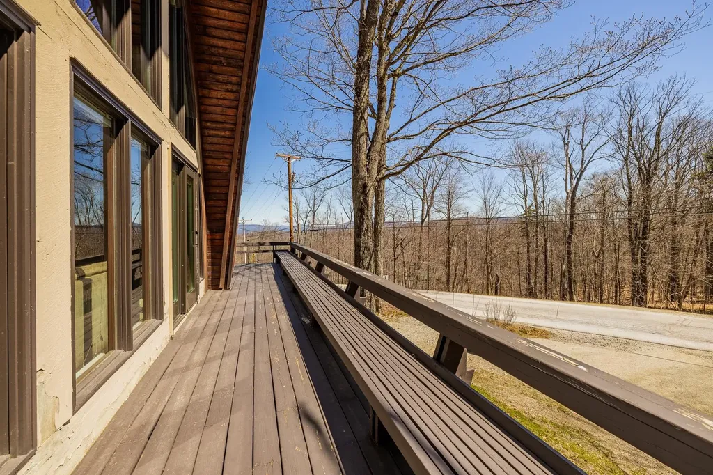 82 North Brookwood Road Stratton VT 05155