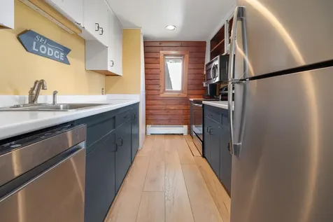 82 North Brookwood Road Stratton VT 05155