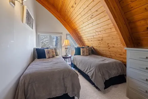 82 North Brookwood Road Stratton VT 05155