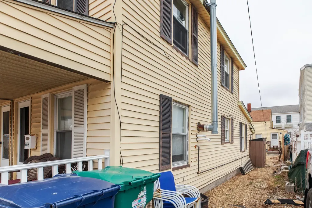 26 B Street Hampton NH 03842