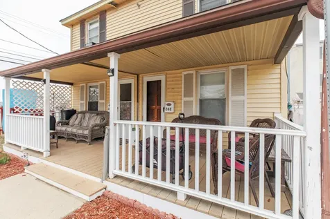 26 B Street Hampton NH 03842