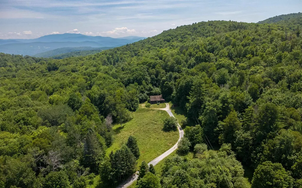 287 Meader Road Ryegate VT 05046