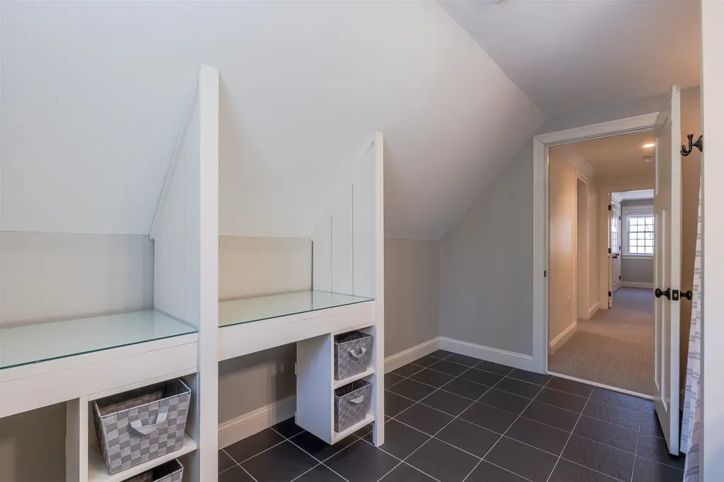594 South Road Hopkinton NH 03229