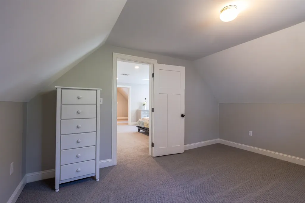 594 South Road Hopkinton NH 03229