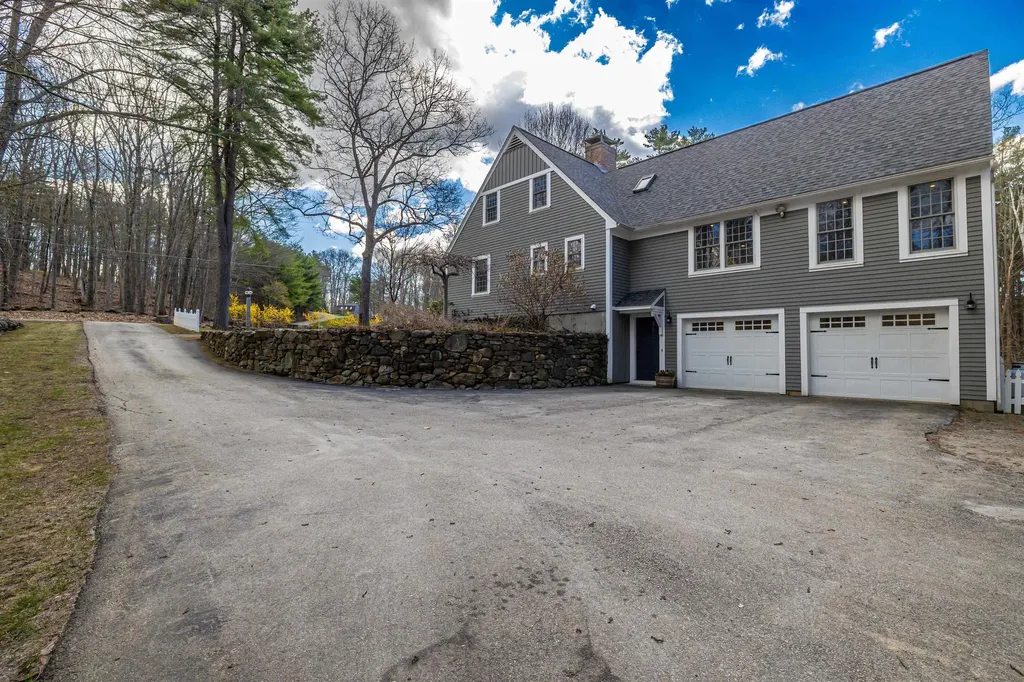 594 South Road Hopkinton NH 03229