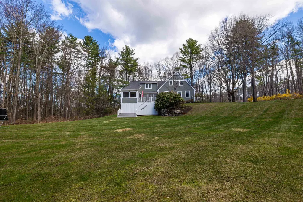 594 South Road Hopkinton NH 03229