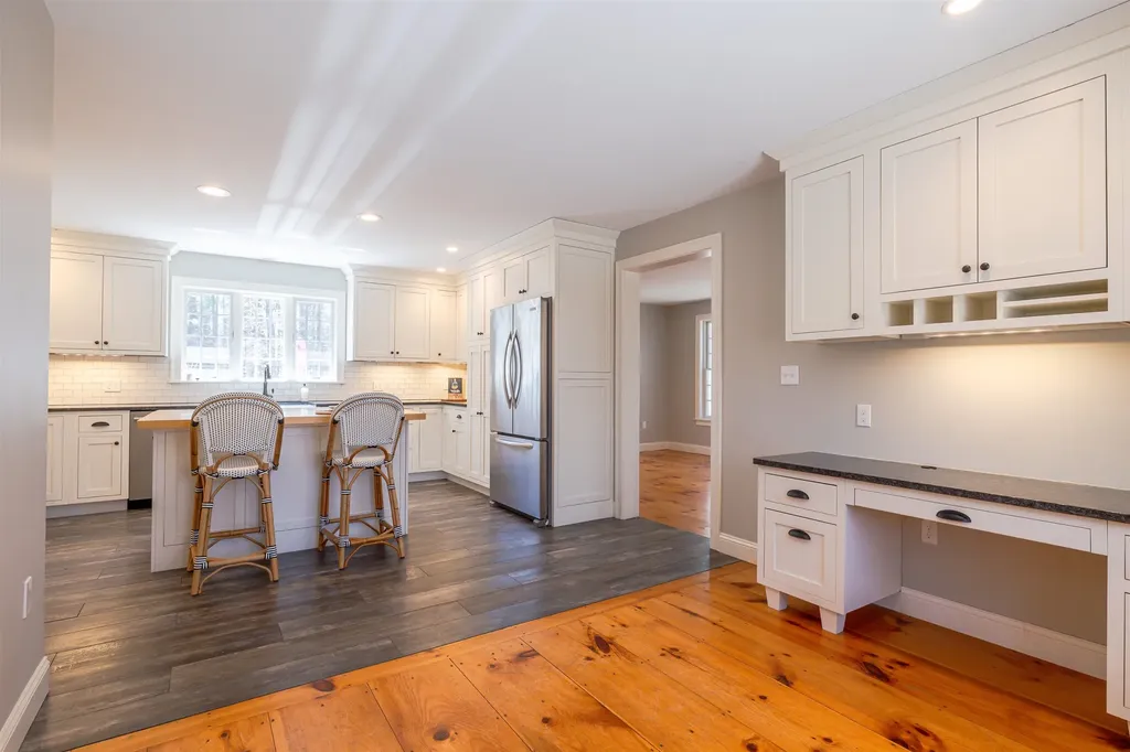 594 South Road Hopkinton NH 03229