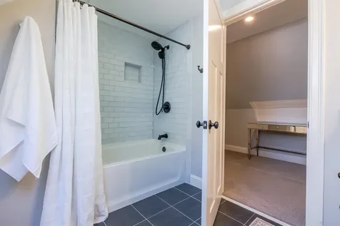 594 South Road Hopkinton NH 03229