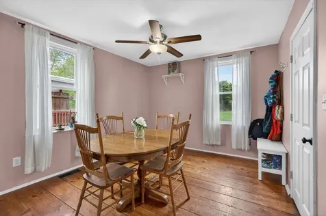 16 Artillery Lane Nashua NH 03064
