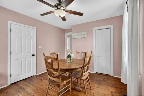 16 Artillery Lane Nashua NH 03064