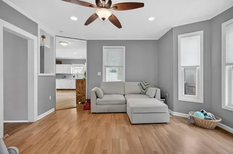 16 Artillery Lane Nashua NH 03064