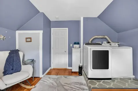 16 Artillery Lane Nashua NH 03064