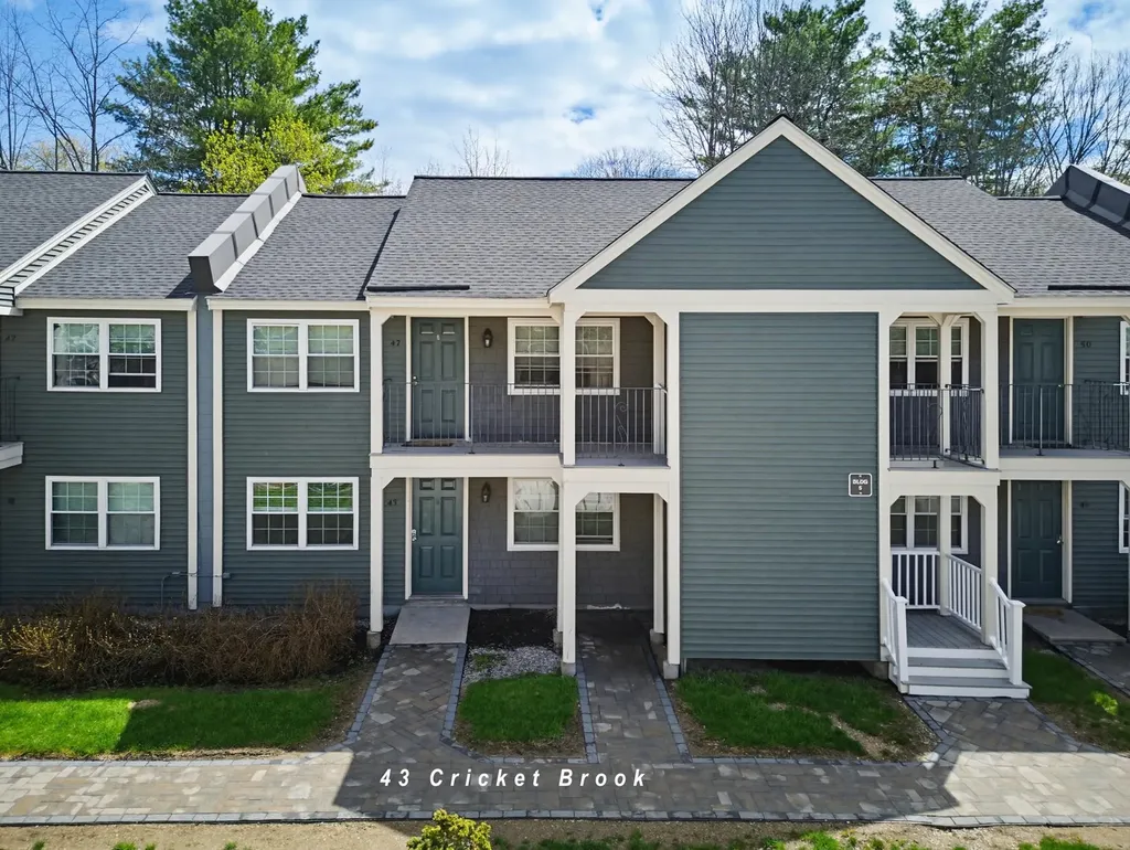 93 Henry Law Avenue Dover NH 03820