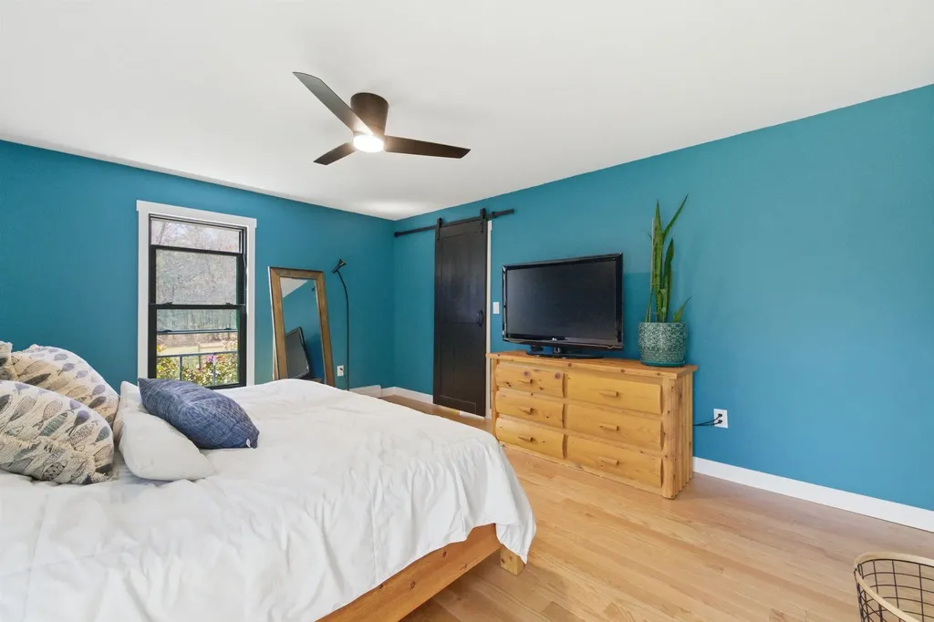 66 Lyford Road Brookfield NH 03872