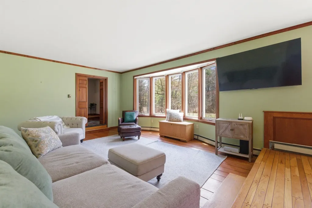66 Lyford Road Brookfield NH 03872