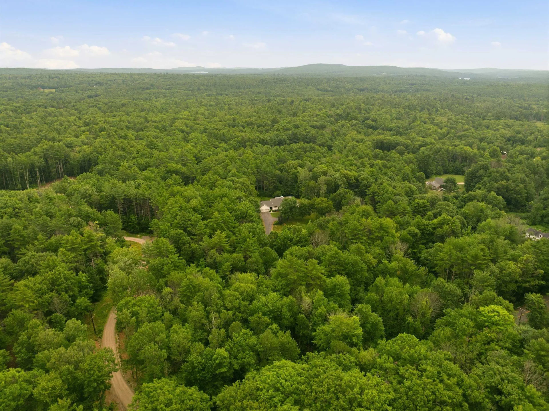 66 Lyford Road Brookfield NH 03872