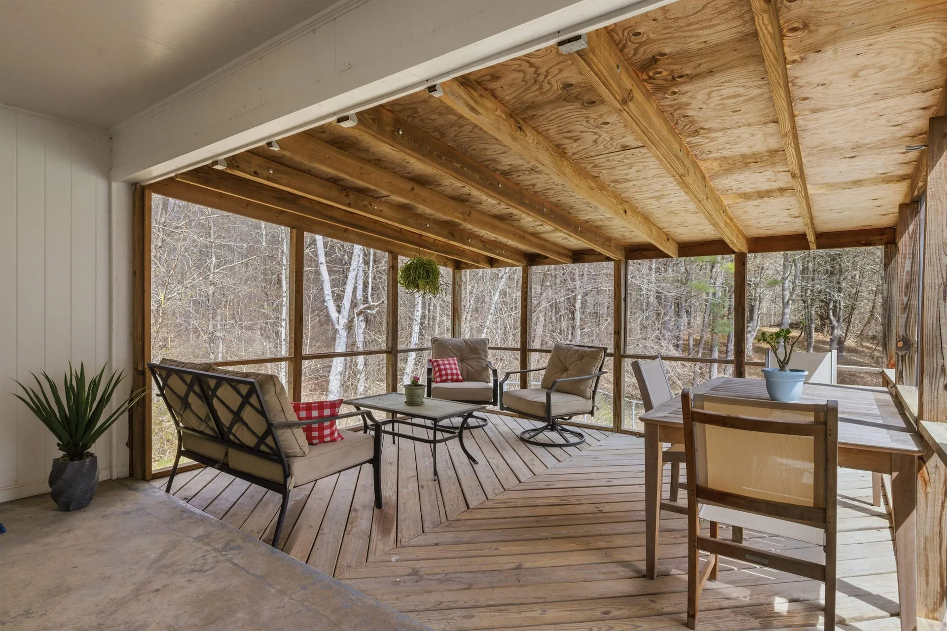 66 Lyford Road Brookfield NH 03872