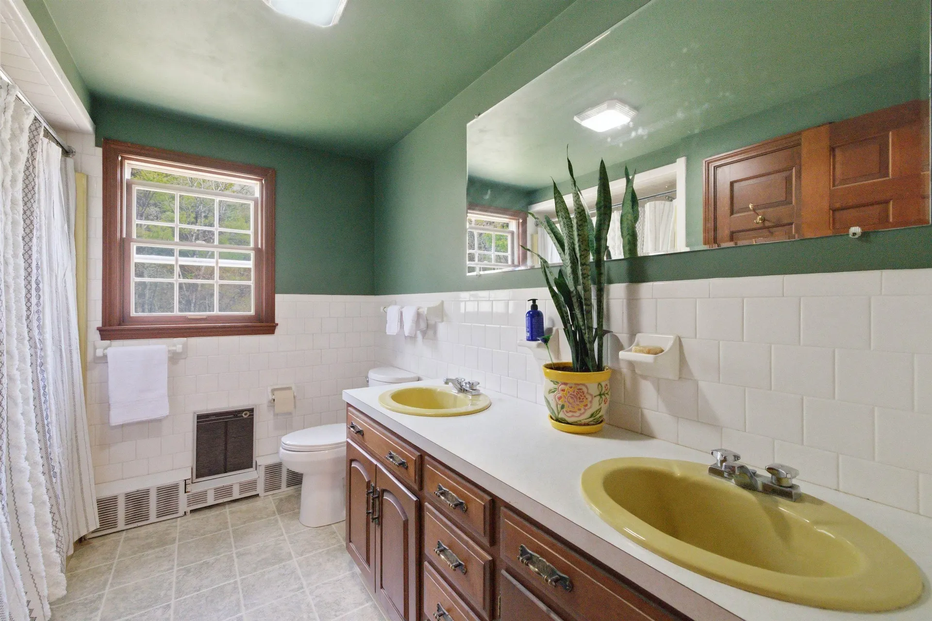 66 Lyford Road Brookfield NH 03872