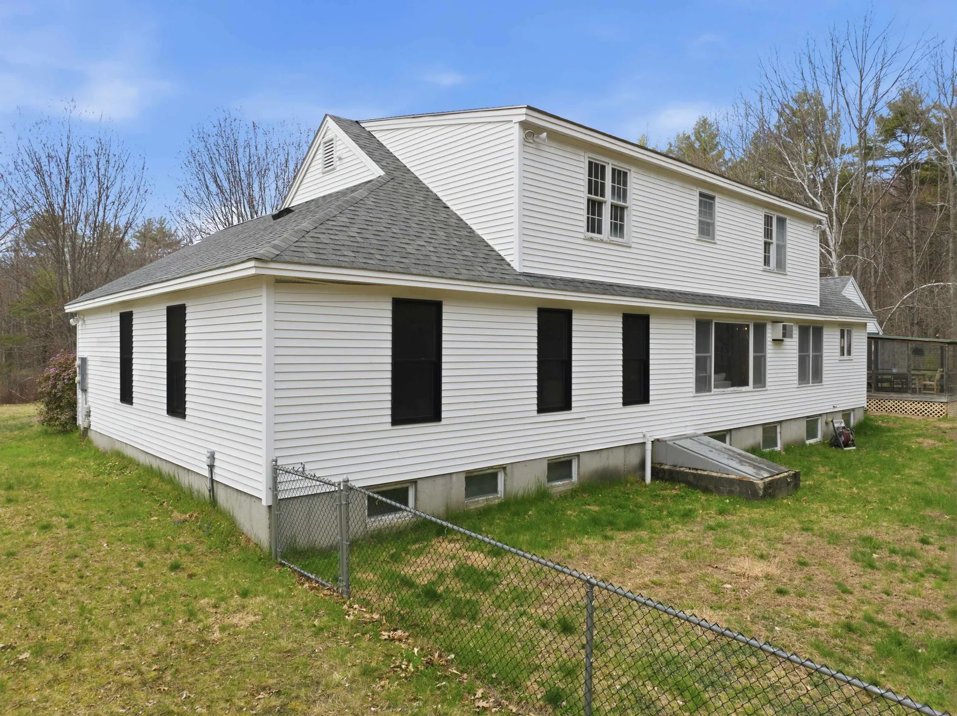 66 Lyford Road Brookfield NH 03872