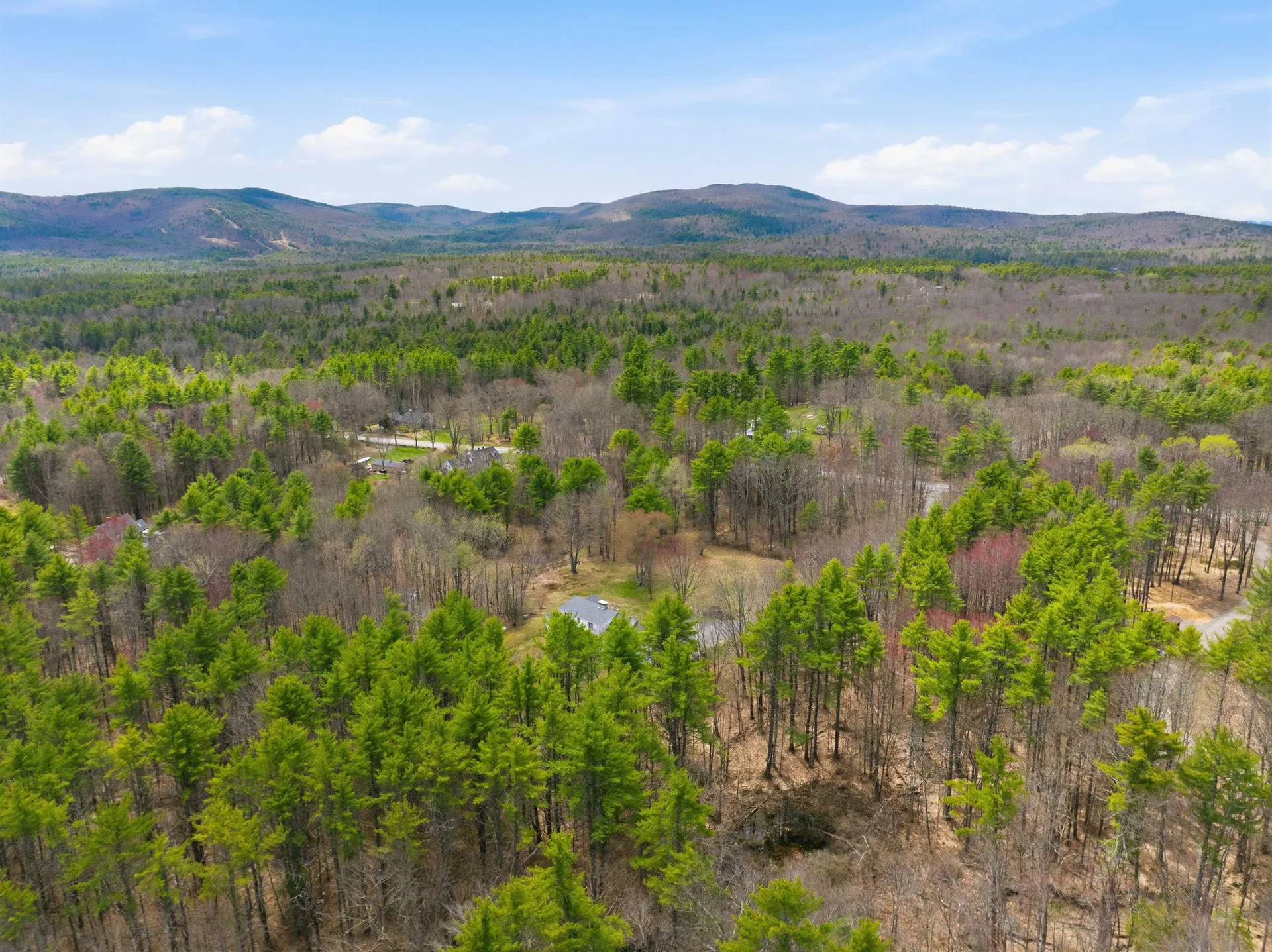 66 Lyford Road Brookfield NH 03872