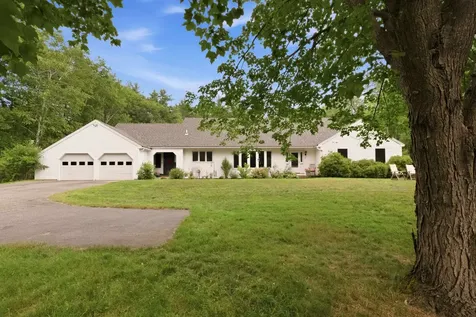 66 Lyford Road Brookfield NH 03872